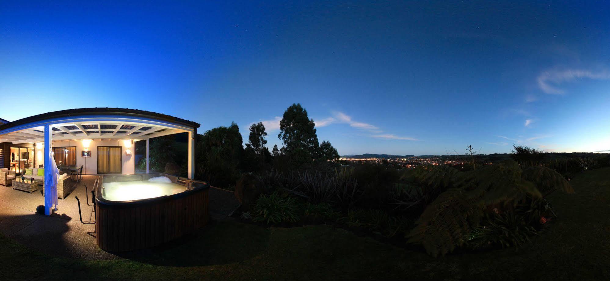 City Lights Boutique Lodge Rotorua Ngoại thất bức ảnh